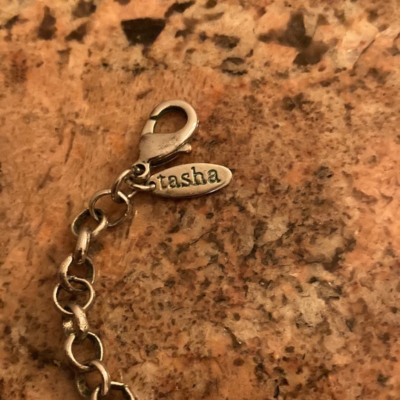 Tasha (Nordstrom) statement necklace - Picture 4 of 4